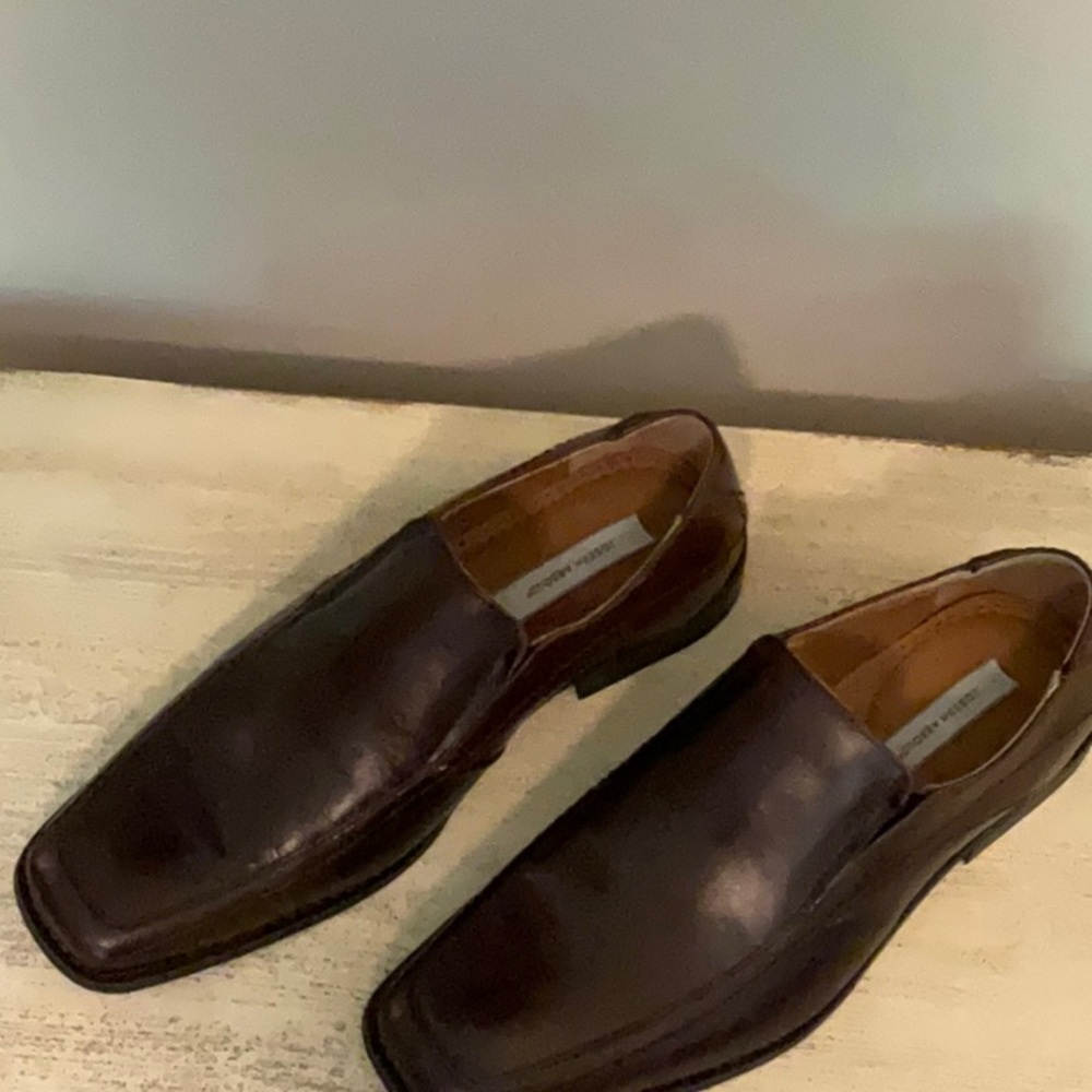 Joseph Abboud Brown Leather Slip-On Loafers NWOT - Picture 2 of 6
